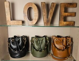 20251105_181113 SAC A MAIN BOHO